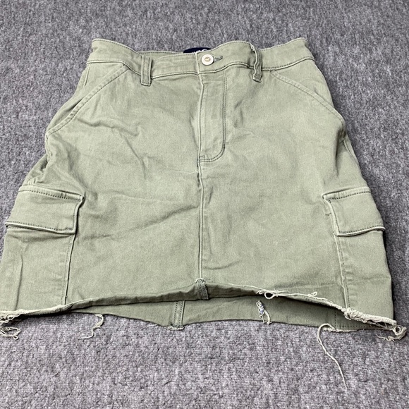 Hollister Dresses & Skirts - ❤️❤️Hollister Mini Skirt Size 24